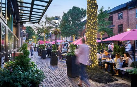 Image of Outdoor Dining In Old Town Alexandria | Meridian at Eisenhower Station | Luxury VA Apartments