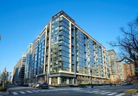 Meridian on First Phase II | Luxury Navy Yard Apartments | Luxury Washington DC Apartments