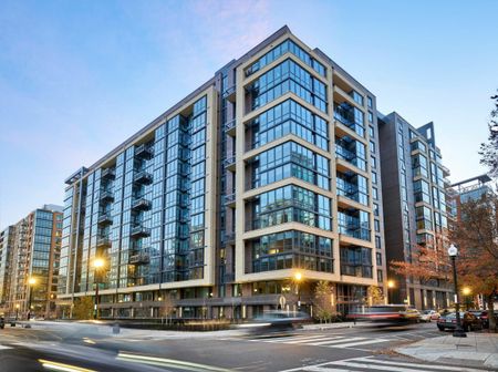 Meridian on First Phase II | Luxury Navy Yard Apartments | Washington DC Apartments