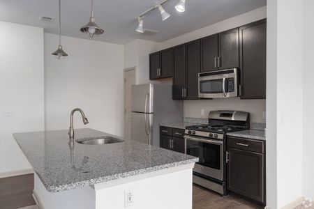 A2 1BR-1BA 816SF Modern Kitchen