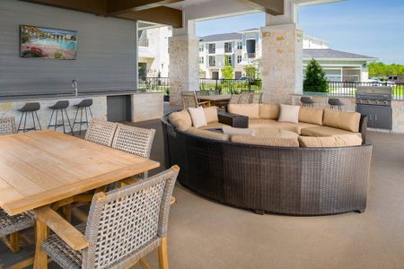 Resident BBQ | Sapphire Bay Apartments | Apartments In Baytown