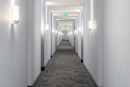 Fenestra hallway