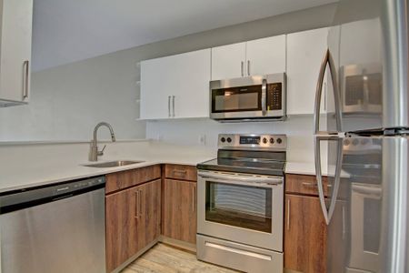 State-of-the-Art Kitchen | Apartments For Rent Portland Oregon | 5819 Glisan