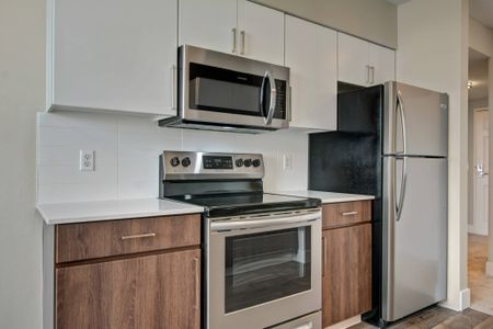 Modern Kitchen | Apartments In Portland Oregon | 5819 Glisan