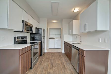 Spacious Kitchen | 2 Bedroom Apartments In Portland Oregon | 5819 Glisan