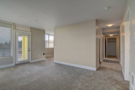 Luxurious Living Room | Portland Oregon Apartments For Rent | 5819 Glisan