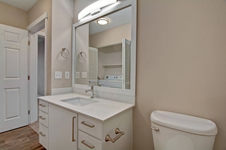 Elegant Primary Bathroom | Apartments In Portland Oregon | 5819 Glisan
