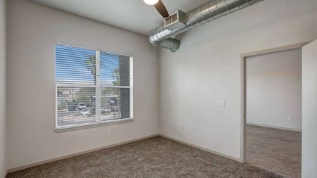 Large Windows for Natural Light | Apartments for Rent in Las Vegas NV | Lofts at 7100