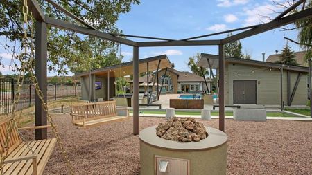 Beautifully Landscaped Grounds | Pet Friendly Apartments In Colorado Springs | Willows at Printers Park