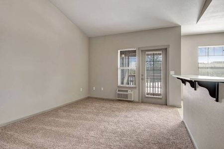 Large Living Room | Tualatin Oregon Apartments | River Ridge