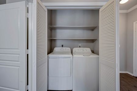 Washer and Dryer | Apartments Denver CO | The Metro Apartments