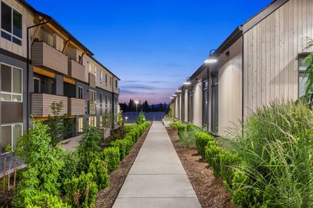 N Leasing Office Exterior with Parking Spaces | Apartments in Edgewood WA | 207 East