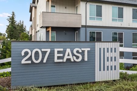 Monument Signage | Edgewood WA Apartments | 207 East Apartments