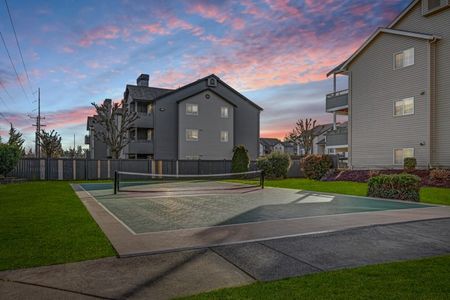 Tennis Court at Dusk | Apartments For Rent In Lakewood Washington | Beaumont Grand Apartment Homes