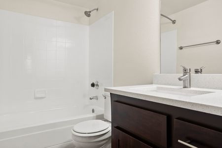 Chandler Rental Homes | 2 Bedroom 2 Bath Apartments In Chandler Az | Arches at Hidden Creek
