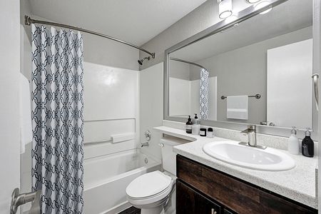 Bathroom | Apartments in Littleton CO | Summit Riverside