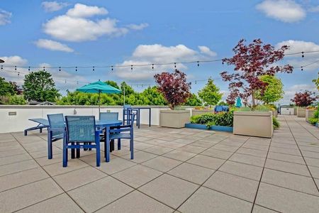 Outdoor Rooftop Lounge | The Noble