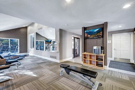 Fitness Center | Apartments in Littleton Colorado | Summit Riverside