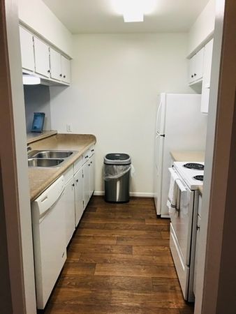 White Appliances included in each kitchen | Apartment Homes in Houston, TX | Memorial City