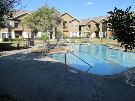 Northwest San Antonio Luxury Apartments Westpond Apartments Resort Style Pool