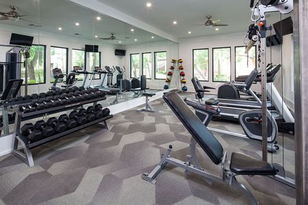Fitness Center | Stone Brook | Apartments in Baytown, TX