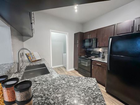 Kitchen | Stone Brook | Apartments in Baytown, TX