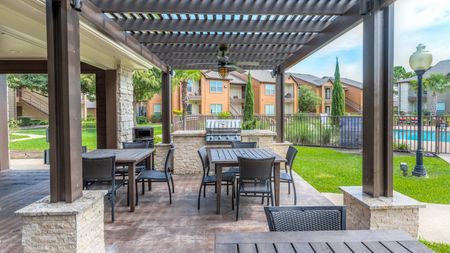 Outdoor Grill Area | Stone Brook | Apartments in Baytown, TX