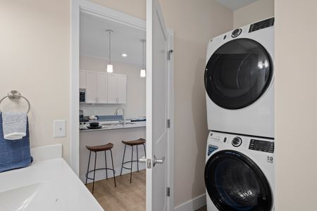 1 Bedroom Laundry Area
