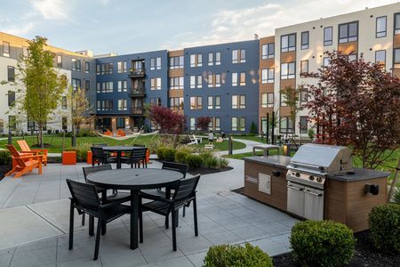 Grilling Station | West End Yards | Apartments In Portsmouth