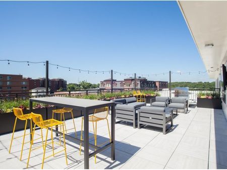 Residents Relaxing on the Sun Deck | Beverly, MA  Flats at 131