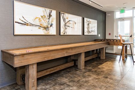 Amenities & Artwork in Community Room at The View at Mill Run | Apartments in Owings Mills, MD for Rent
