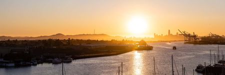 image of the bay at sunset