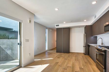Spacious Dining Area