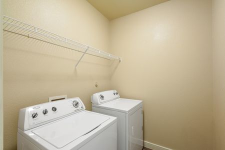 District at SoCo interior washer and dryer