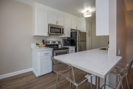720 Louise Kitchen