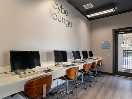 Cyber Lounge