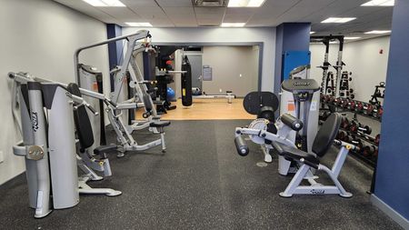 fitness center with leg and arm machines seneca apartments columbus ohio