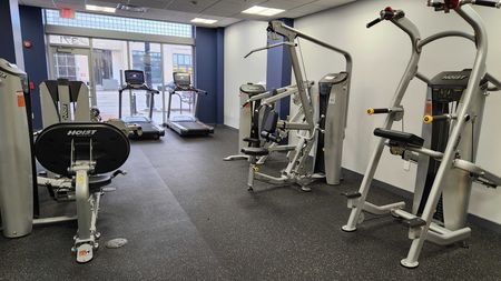 fitness center with arm and leg machines and treadmills seneca apartments columbus ohio