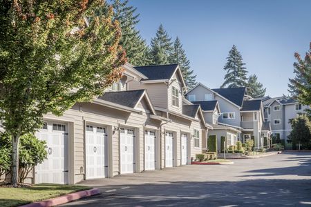 Garages l Luxury Apartments and Townhomes for Rent in Gig Harbor, WA l 4425