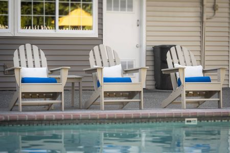 Sun Loungers at the Pool l Upscale Parkland Apartments for Rent l Tacoma, WA l Nantucket Gate