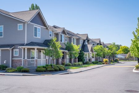 Townhomes at Port Landing l Luxury Apartments for Rent l Fife, WA