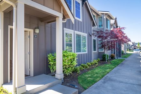 Townhomes at Port Landing l Luxury Apartments for Rent l Fife, WA