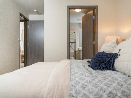 Bedroom En-Suite  l Upscale Parkland Apartments for Rent l Tacoma, WA l Nantucket Gate