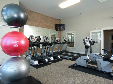 Fitness Center Cardio l Luxury Apartments in Puyallup, WA l Silver Creek
