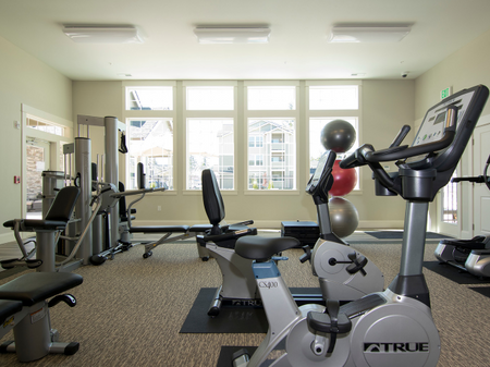 Treadmill and Fitness Bikes l Luxury Apartments in Puyallup, WA l Silver Creek