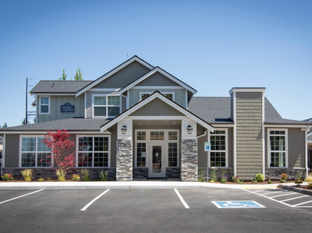 Elegant and Timeless l Luxury Apartments in Puyallup, WA l Silver Creek