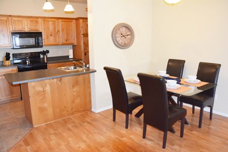 Coryell Courts - TLC Properties - Apartments Springfield, MO - Furnished Apartment - Corporate