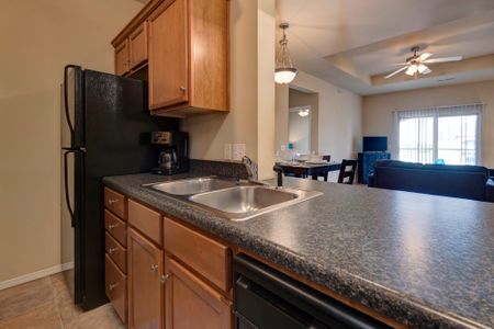 Coryell Courts furnished apartment, kitchen and dining room