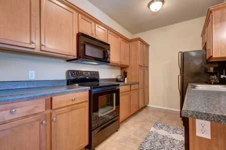 Coryell Courts apartment kitchen, furnished suite