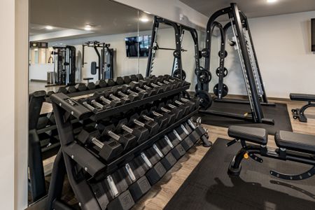 FITNESS ROOM